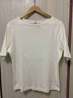 由 ycc_usedthings (刊登 ID 1386513159，圖片 1) 提交，位於 的 (類別：)，說明：。
