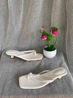 (Category: ) located in . Submitted by vnc.fashion.shop (Listing ID 1386405375, Image 1). Description: .