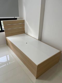 (Category: ) located in . Submitted by Sstar (Listing ID 1386509406, Image 1). Description: .