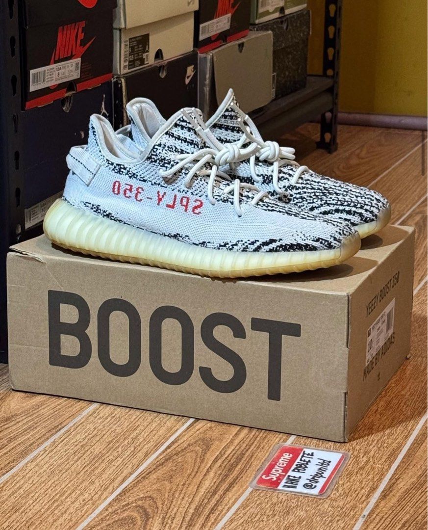 Yeezy Boost 350 v2 Zebra (Category: Sneakers) located in Mandaluyong City. Submitted by dripunltd (Listing ID 1386442846, Image 1). Description: Yeezy Boost 350 v2 Zebra Size 10.5 9.2/10 Condition 5,999.
