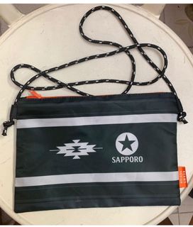 （分類：）位於 。 由 issacis_not_here 提交（商品編號 1386629098，圖片 1）。簡介： 。