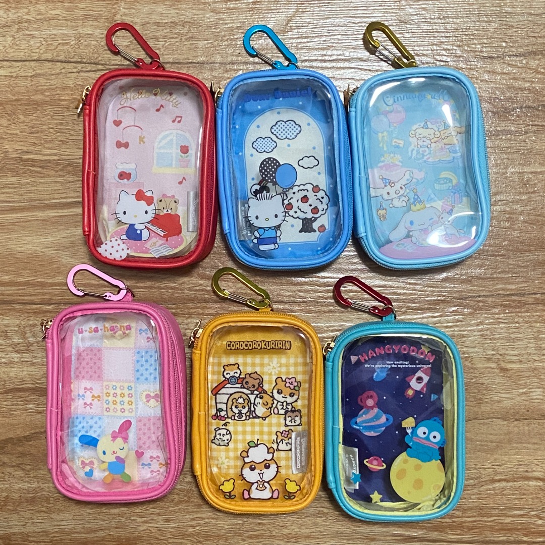 日本 SANRIO CHARACTERS 彩色皮革拼透明膠面 掛扣 收納袋 痛袋, 女裝, 手袋及銀包, 多用途袋 - Carousell