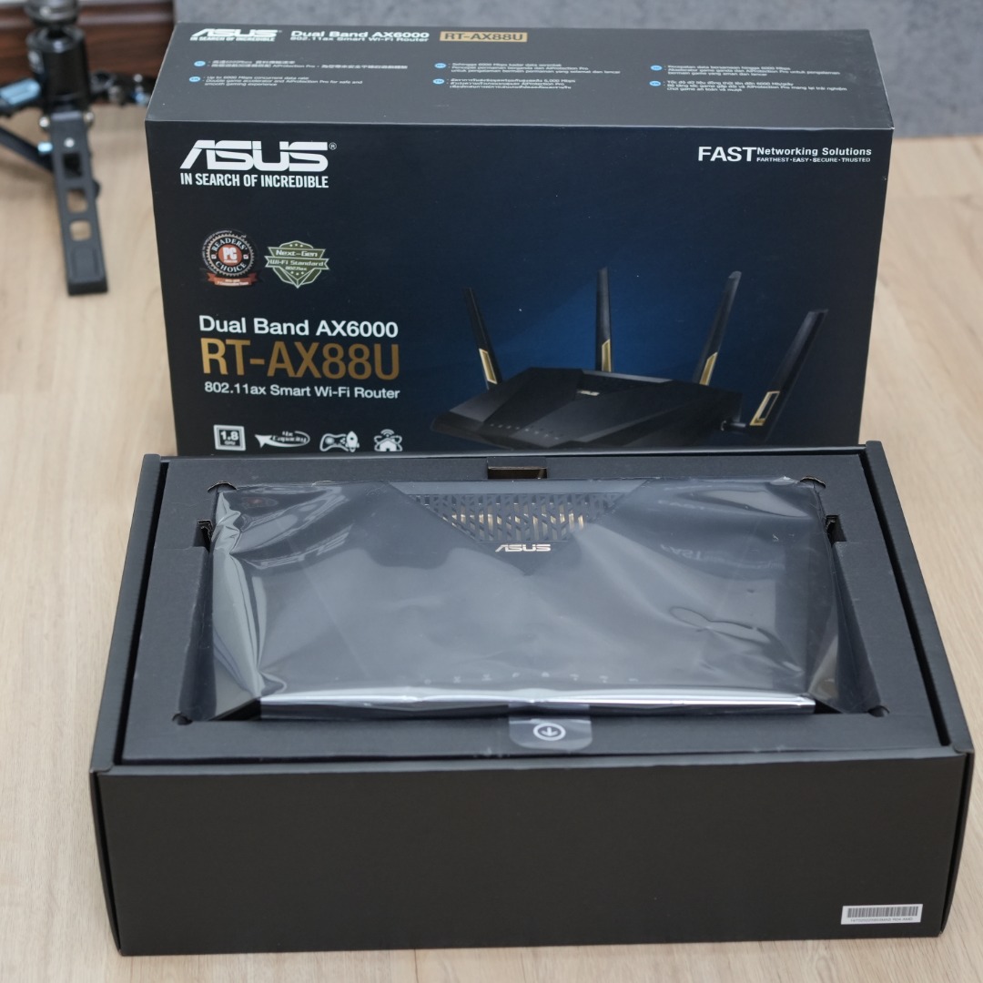 ASUS RT-AX88U Dual Band 6000Mbps (802.11ax) Gaming Router, For Large ...