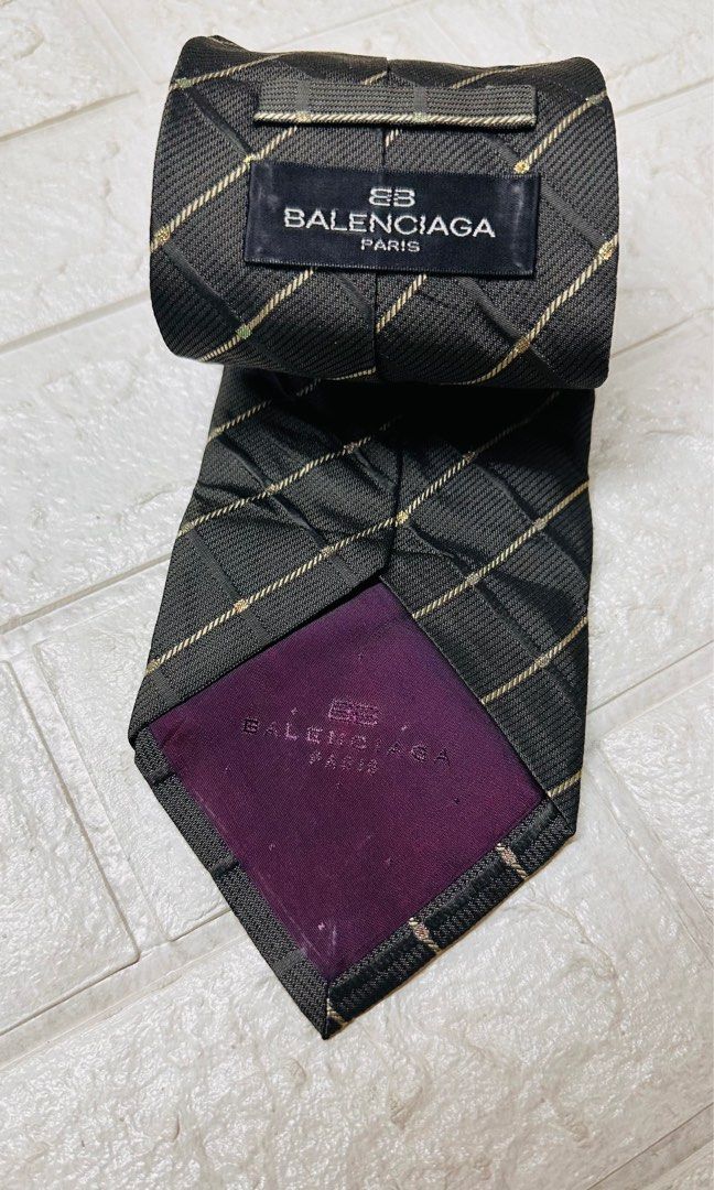 Balenciaga Luxury Necktie (Category: Luxury Accessories) located in Manila. Submitted by rarefindsgallery (Listing ID 1386664425, Image 3). Description: Balenciaga Paris Luxury Necktie Material: 💯 Silk Handmade Made in Japan 🇯🇵 .