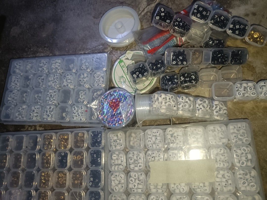 BEADS SET FOR FRIENDSHIP BRACELETS (Category: Handmade Craft) located in Valenzuela. Submitted by angelouaguilar_13 (Listing ID 1386667837, Image 3). Description: USED FOR TAYLOR SWIFT ERAS TOUR FRIENDSHIP BRACELETS CONTAINS: ✨LETTERS ✨NUMBERS ✨PISI (STRING) ✨AND FREE BEADS 150 per case 🔥TAKE ALL FOR 450🔥.