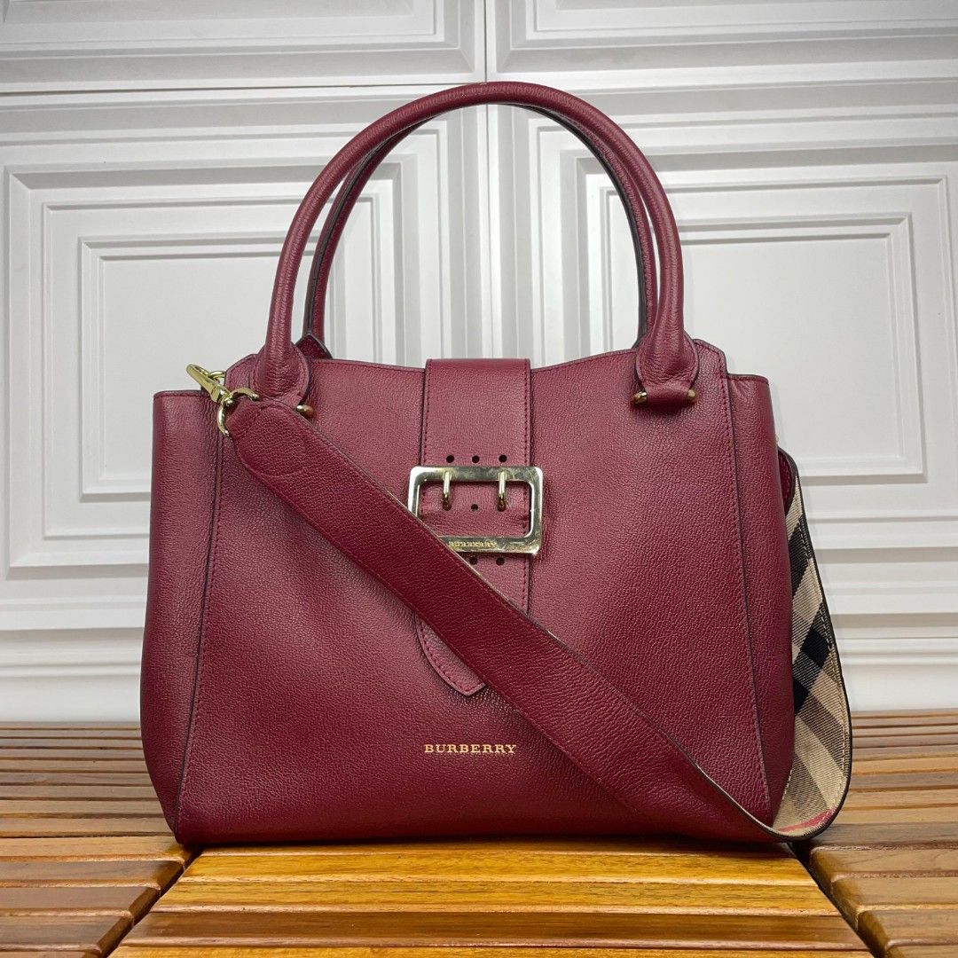 Preloved Bag Burberry Buckle Medium Tote Pink Handbags Burberry
