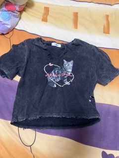 (Category: ) located in . Submitted by prelovedclothes_co (Listing ID 1386743997, Image 1). Description: .