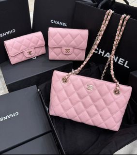 (Category: ) located in . Submitted by thewomanbehindthebrand (Listing ID 1386656746, Image 1). Description: .