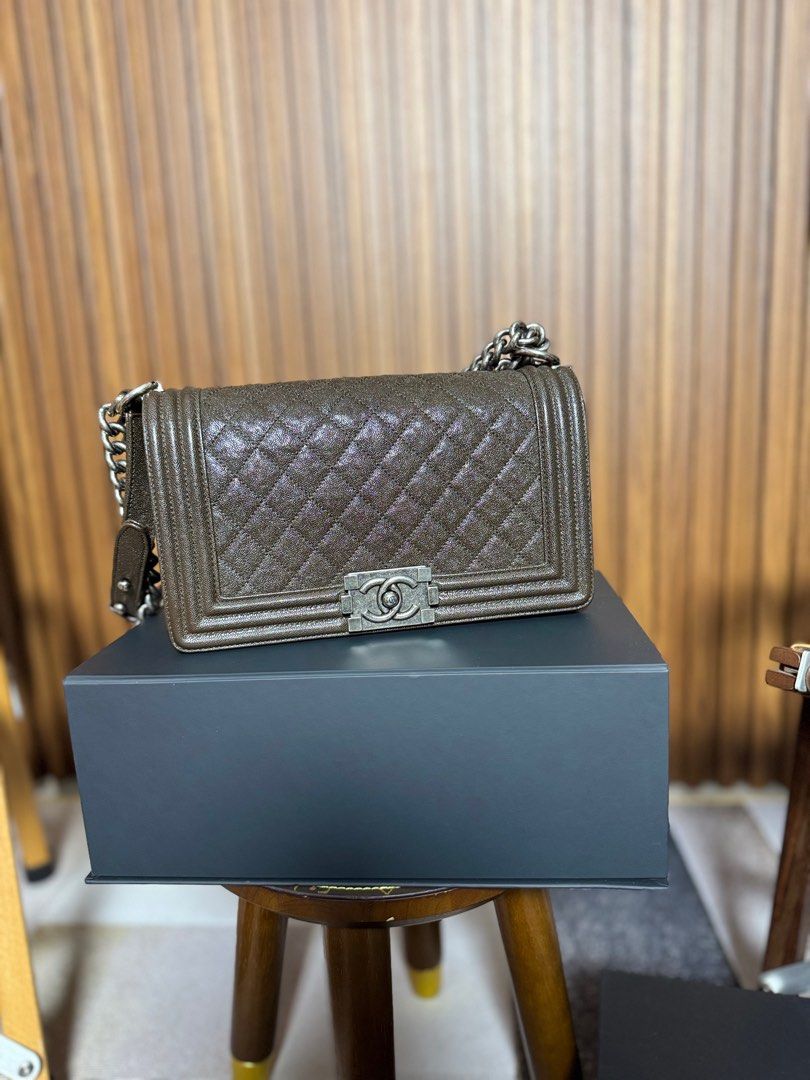 CHANEL LE BOY CAVIAR RHW (Category: Luxury Bags & Wallets) located in Angeles City. Submitted by mrsprk_lux (Listing ID 1386661203, Image 2). Description: CHANEL LE BOY MEDIUM CAVIAR LEATHER RHW CHOCOLATE BROWN COLOR Pristine Condition Comes with Dustbag Holo and Box Lost card but with Legit grails ! Series 28 Get for only 198k!!!!! Steal price for Caviar leather 😍 Open for trade LAY AWAY OK 30% DP 1month No interest .