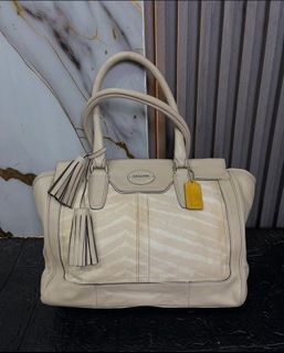 (Kategori: ) berada di . Dikirim oleh arsyahaisy27622 (ID iklan 1386753245, Gambar 1). Deskripsi: .