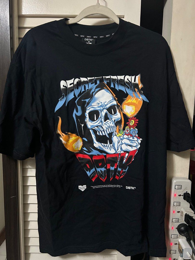 DBTK x Secret Fresh Skull Oversized Shirt (Category: Tshirts & Polo Shirts ) located in Manila. Submitted by polyvex (Listing ID 1386768842, Image 1). Description: DBTK x Secret Fresh Skull Oversized Shirt Color: Black Size: Medium Dimensions Length: 29” Width: 21.5” Issue: None, never worn Location: Vito Cruz, Manila 📍 .