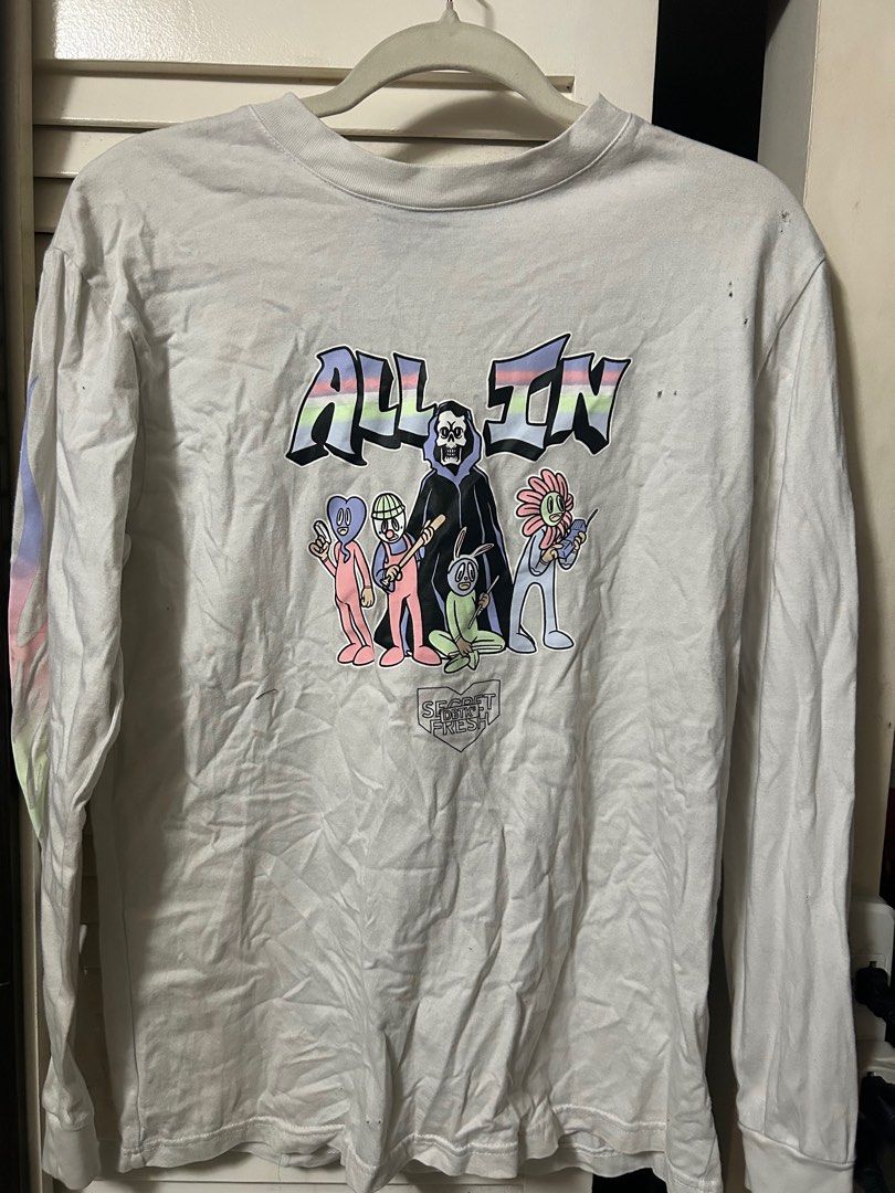 DBTK x Secret Fresh White Sweatshirt (Category: Tshirts & Polo Shirts ) located in Manila. Submitted by polyvex (Listing ID 1386769040, Image 1). Description: DBTK x Secret Fresh White Sweatshirt Color: White Size: Medium Dimensions Length: 27.5” Width: 18” Issue: Small holes sa upper left side (idk where that came from, it was hanged most of the time) Location: Vito Cruz, Manila 📍.