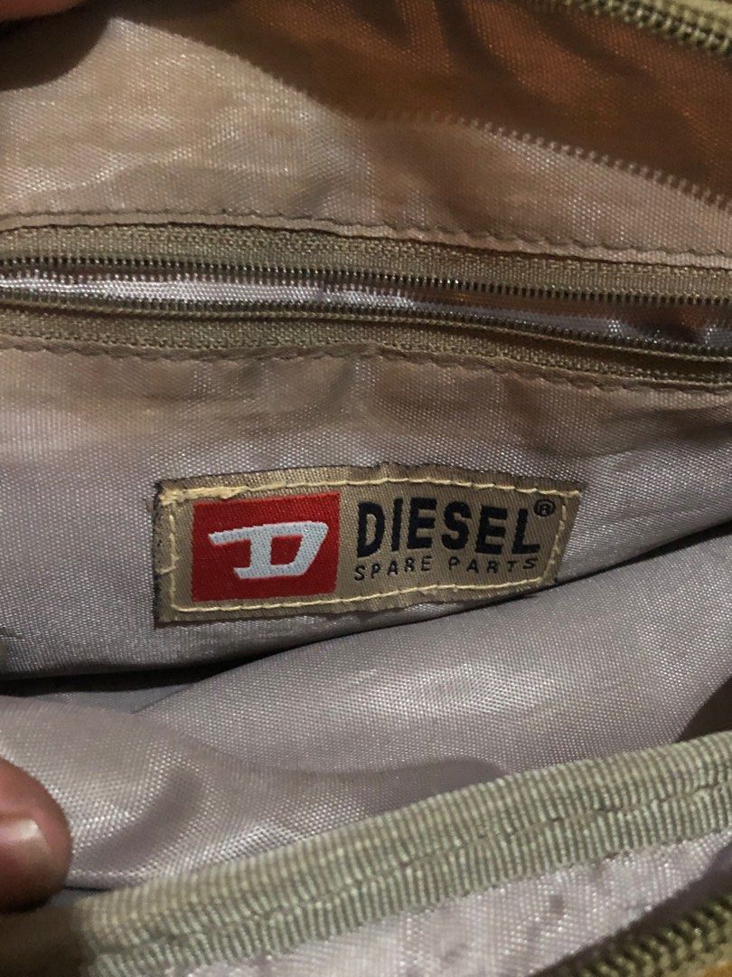 Diesel spareparts bag (Category: Sling Bags) located in San Nicolas. Submitted by thriftopers (Listing ID 1386776928, Image 2). Description: .