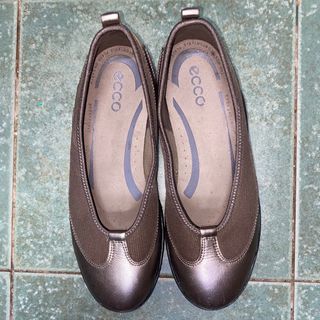 (Category: ) located in . Submitted by rubyannesorio (Listing ID 1386597651, Image 1). Description: .