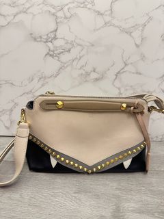（分類：）位於 。 由 ginnycloset 提交（商品編號 1386757325，圖片 1）。簡介： 。