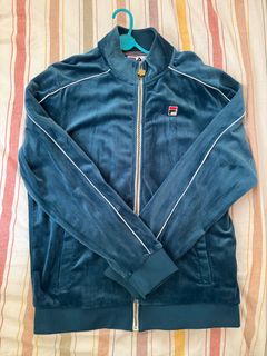 (Category: ) located in . Submitted by moonmarket (Listing ID 1386651981, Image 1). Description: .