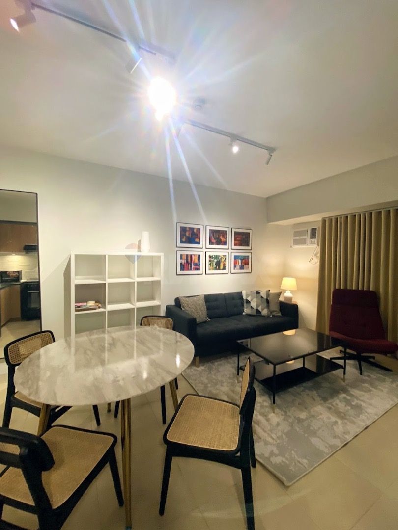 For Lease: Stylish 2BR Corner Unit at Avida Verte, BGC (Category: Apartments & Condos) located in Makati City. Submitted by gary.hablero (Listing ID 1333331712, Image 1). Description: Imagine sipping coffee while overlooking the amenities. That’s your daily scene in this stylish corner unit at Avida Verte. Fully furnished and interior-decorated for comfort, this 2-bedroom home blends city convenience with a touch of everyday luxury. 📍 Avida Vert