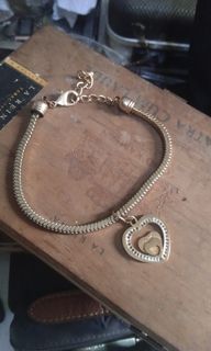 (Kategori: ) berada di . Dikirim oleh bozonkvint01519 (ID iklan 1386628099, Gambar 1). Deskripsi: .