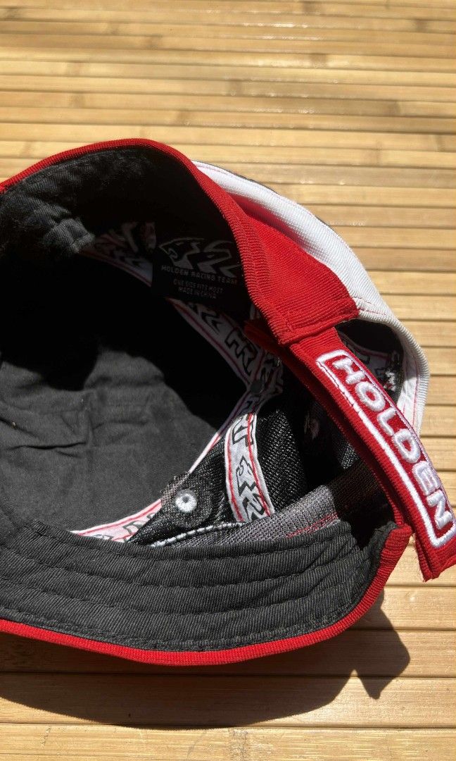 Holden Mobile 1 Racing Cap (Category: Caps & Hats) located in Davao. Submitted by dreytohan (Listing ID 1386596884, Image 2). Description: .