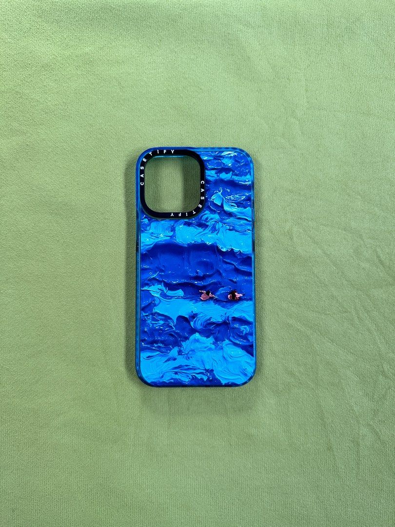 Iphone 14 pro max phone case (Category: Cases & Sleeves) located in Isabel. Submitted by apedoutdoors (Listing ID 1386596841, Image 1). Description: Iphone 14 pro max phone case As new condition .