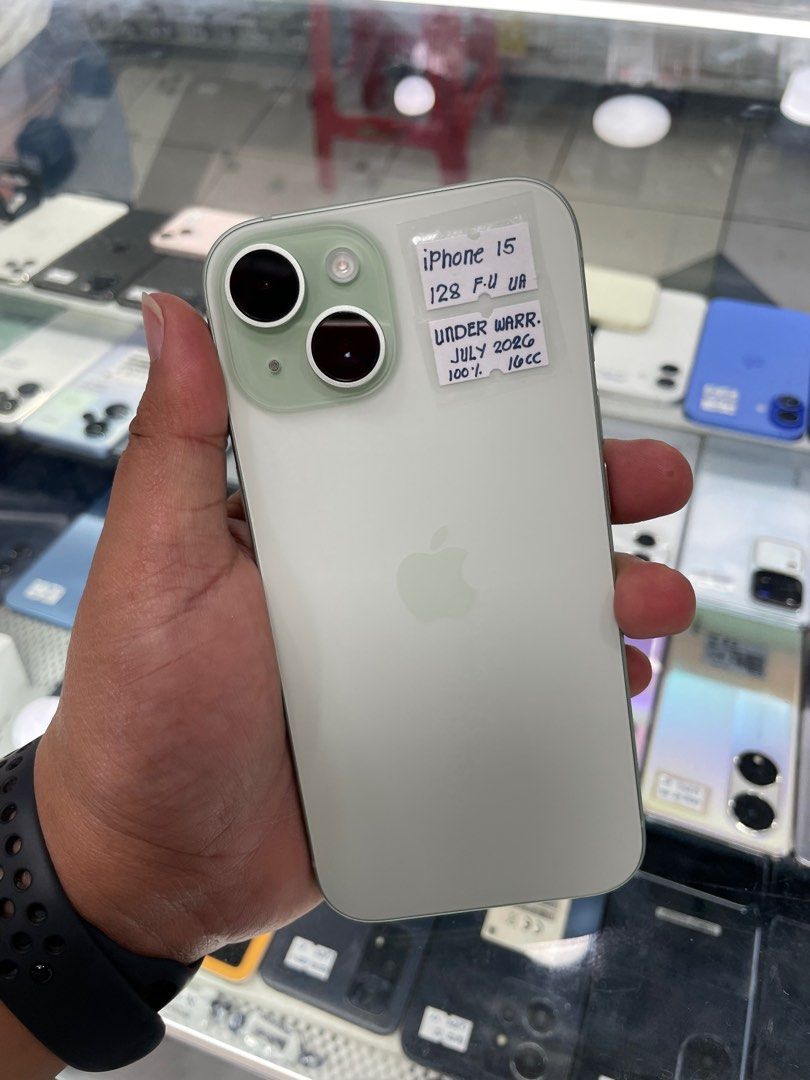 iPhone 15 128gb (Category: iPhone 15 Series) located in San Juan City. Submitted by wainefreygadgetshop (Listing ID 1386732537, Image 2). Description: iPhone 15 128gb (Please search nyo nalang Full specs) 100% SMOOTH NO REPAIR HISTORY NO HIDDEN ISSUE NTC APPROVED MAY FACE I.D MAY TRUE TONE MAKINIS PEDE SA MAARTE ! MONEY BACK IF PROVEN FAKE TEST TO SAWA BAGO BAYARAN. FREE GIFT BOX, For fast transaction call/text 09279452049,09704549350 *PAG COD SA
