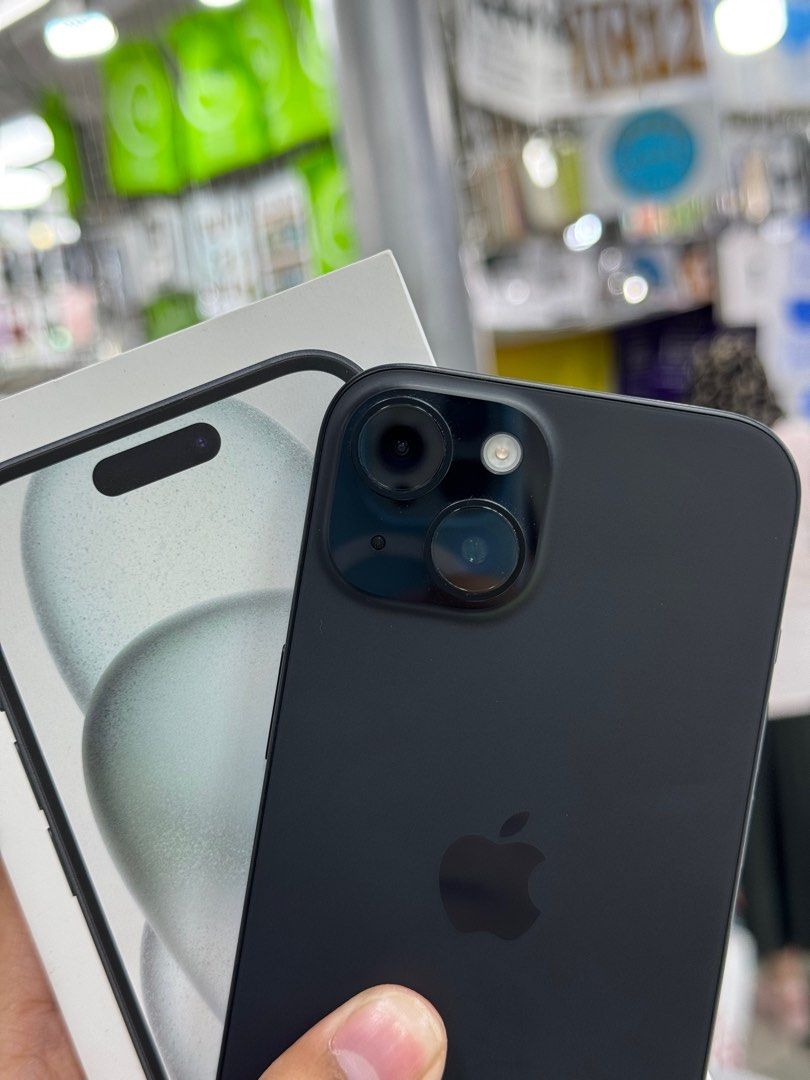 iPhone 15 128GB Factory Unlock No Issue Secondhand (Category: iPhone 15 Series) located in Pasig City. Submitted by FarAndRayShop (Listing ID 1386764885, Image 2). Description: OPEN FOR SWAP/SELLING/BUYING (RFS: Buy and Sell) Price: 30,499 iPhone 15 128GB •Factory Unlock •NO HIDDEN ISSUES •TEST TO SAWA •Authentic Phone Physical store in Greenhills Shopping Center XD-13 Stall Number Look For Rayray Or Anika NO CASH INSTALLMENT We are open also for