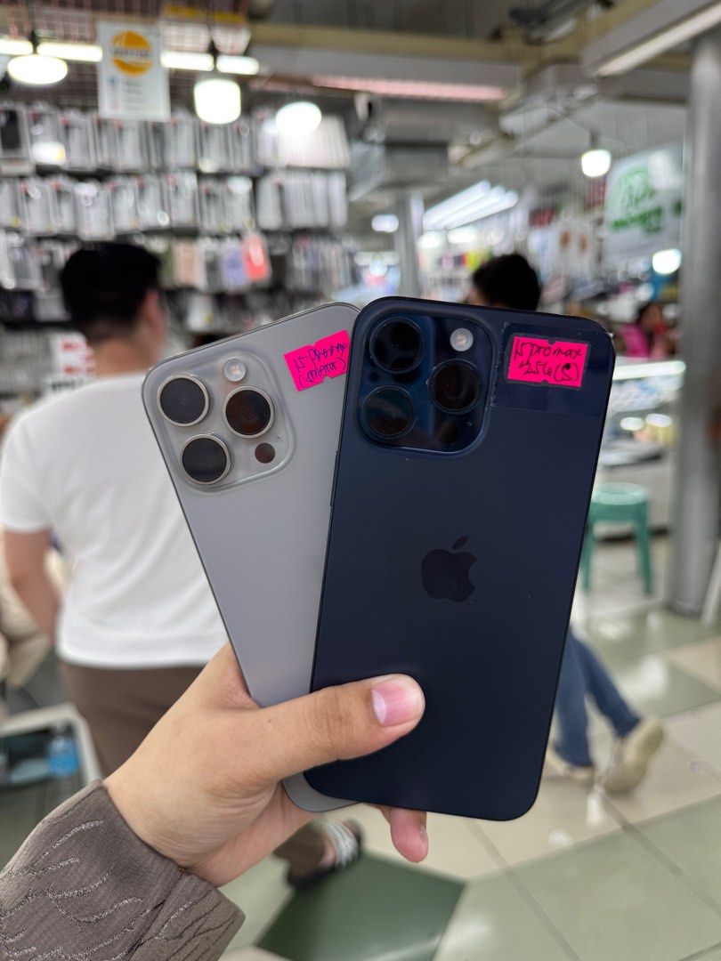 iPhone 15 Pro Max 256GB Smartlock No Issue Secondhand (Category: iPhone 15 Series) located in Pasig City. Submitted by FarAndRayShop (Listing ID 1386765521, Image 1). Description: OPEN FOR SWAP/SELLING/BUYING (RFS: Buy and Sell) Price: 44,999 iPhone 15 Pro Max 256GB •SMARTLOCK •NO HIDDEN ISSUES •TEST TO SAWA •Authentic Phone Physical store in Greenhills Shopping Center XD-13 Stall Number Look For Rayray Or Anika NO CASH INSTALLMENT We are open al