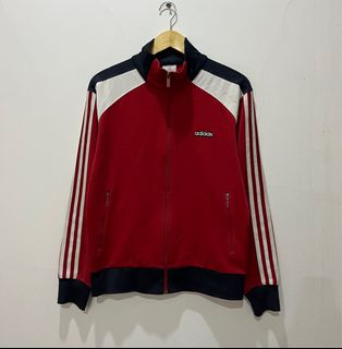 (Kategori: ) berada di . Dikirim oleh sultancuan308_thrift (ID iklan 1386778694, Gambar 1). Deskripsi: .