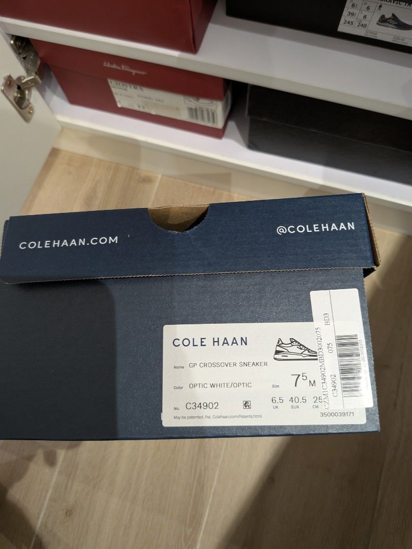 Cole haan GP Crossover Sneaker （分類：波鞋）位於 Hong Kong。 由 slimanslim 提交（商品編號 1283730927，圖片 6）。簡介： 購自東薈城Cole haan專門店，US 7.5 size，連試腳都未試過，100%new and real，有單。