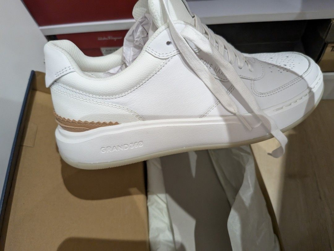 Cole haan GP Crossover Sneaker （分類：波鞋）位於 Hong Kong。 由 slimanslim 提交（商品編號 1283730927，圖片 2）。簡介： 購自東薈城Cole haan專門店，US 7.5 size，連試腳都未試過，100%new and real，有單。