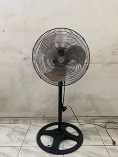 (Kategori: ) berada di . Dikirim oleh hier_hidayat (ID iklan 1386059219, Gambar 1). Deskripsi: .