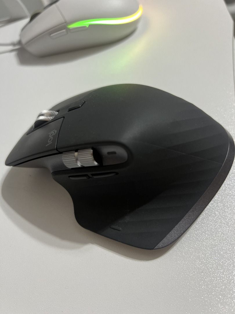 Logitech Mouse MX Master 3S Wireless (Category: Mouse & Mousepads) located in Caloocan City. Submitted by drapezale25902 (Listing ID 1386708701, Image 1). Description: ✔ Almost new ✔ SRP is is around 6k ✔ Package: Mouse only and dongle (no box included anymore).