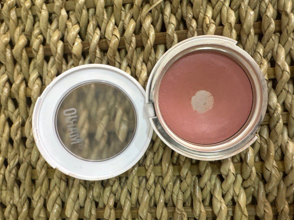 Make up by mario barely blushing blush (Category: Makeup) located in Quezon City. Submitted by destashingmycloset (Listing ID 1386731789, Image 3). Description: .