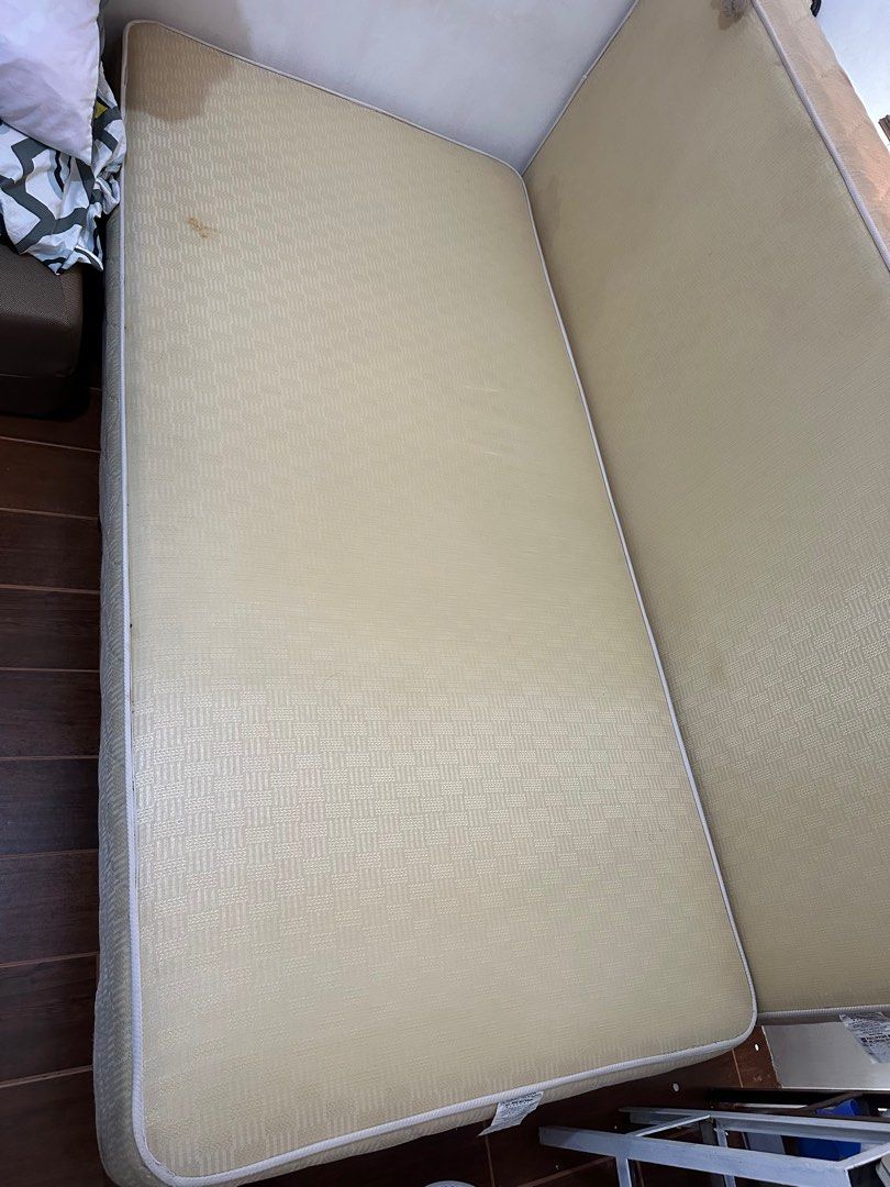 Mattress Base Single (Category: Bed Frames & Mattresses) located in Imus. Submitted by raqylight (Listing ID 1386614020, Image 1). Description: Location Imus.