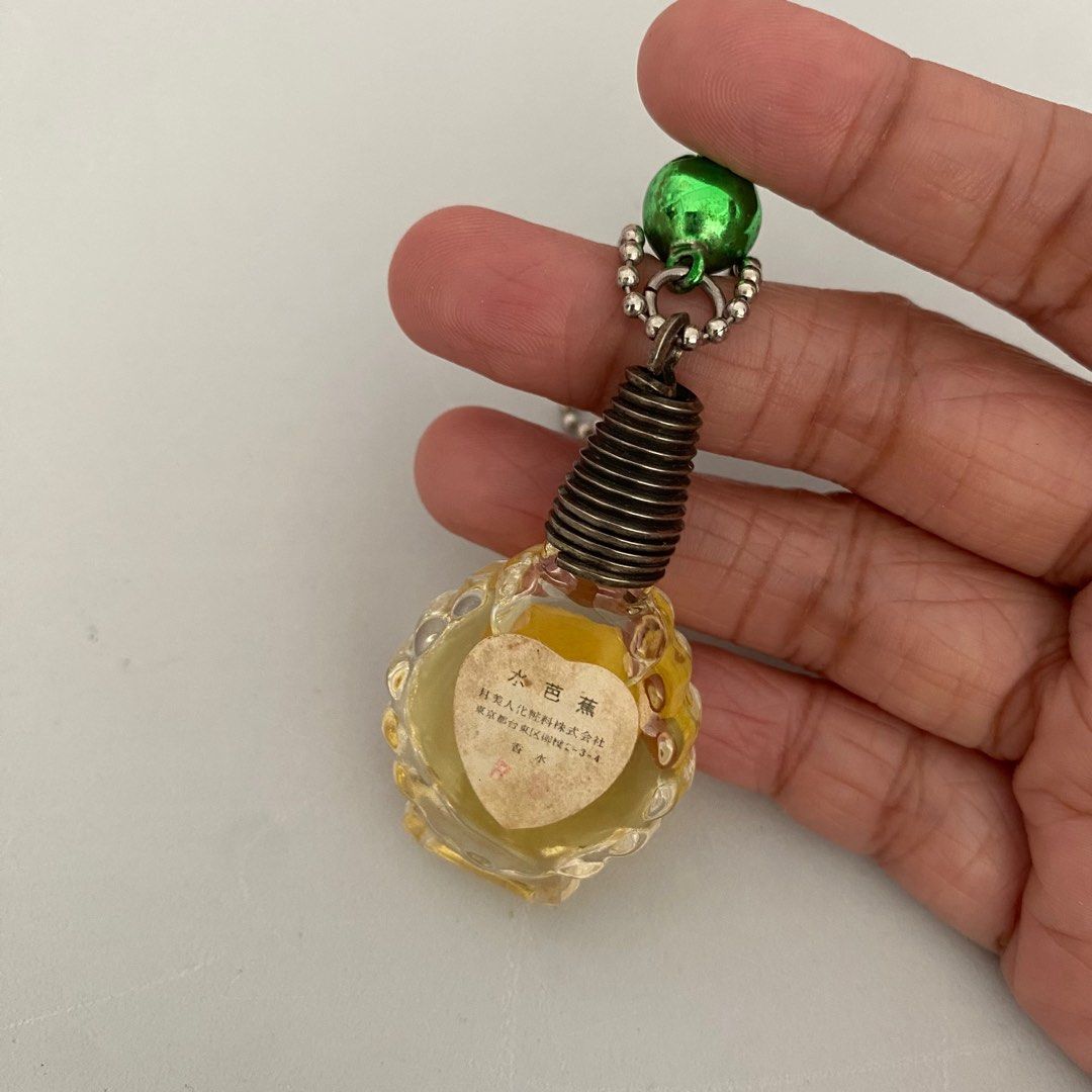Mini Perfume Bottle Keychain, Hobbies & Toys, Stationary & Craft, Craft ...