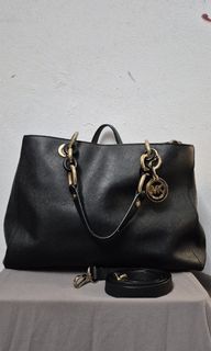 (Category: ) located in . Submitted by cikta23 (Listing ID 1386617296, Image 1). Description: .
