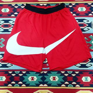 (Category: ) located in . Submitted by rawthentic.thrift (Listing ID 1386767519, Image 1). Description: .