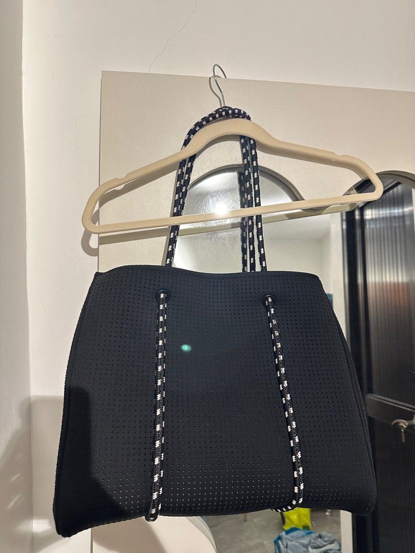 Nuprene black tote bag (Category: Luxury Bags & Wallets) located in Marilao. Submitted by pgbdc (Listing ID 1386623771, Image 2). Description: .