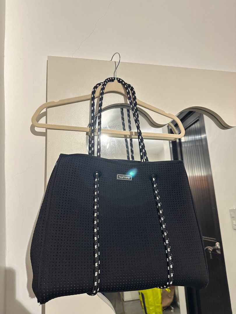 Nuprene black tote bag (Category: Luxury Bags & Wallets) located in Marilao. Submitted by pgbdc (Listing ID 1386623771, Image 1). Description: .
