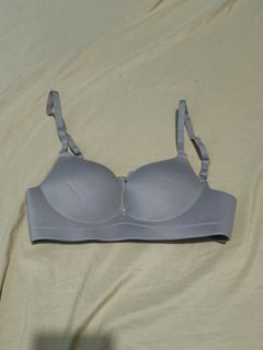 (Category: ) located in . Submitted by lfboutique (Listing ID 1386701742, Image 1). Description: .