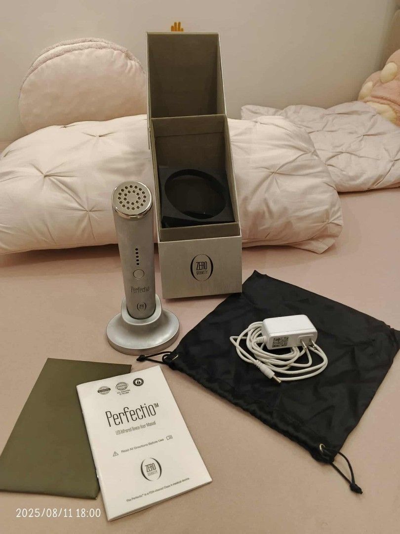 Perfectio zero gravity silver (Category: Face Care) located in Malabon City. Submitted by neon.neon2 (Listing ID 1386769153, Image 1). Description: selling perfectio gravity silver 9/10 condition complete package well kept for months what you see is what you get 10k only rush firm! original price 100k reason for selling not using anymore unloading stuffs honest issue system error but can be manageable by expert users buy at your own risk for seri