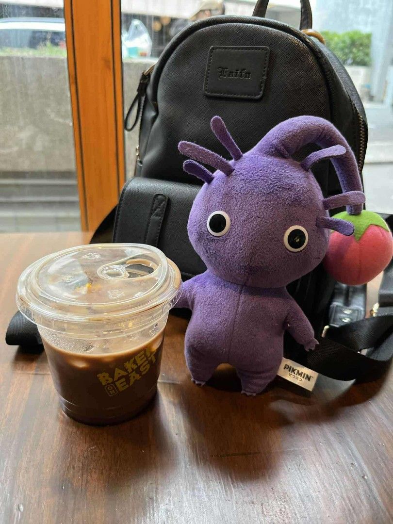 Pikmin Plush - Purple Pikmin (Category: Plushies & Soft Toys) located in Manila. Submitted by smolderklee (Listing ID 1386647416, Image 1). Description: Bought for 900 php from Japan 🇯🇵 RFS: Decluttering my plushies 😔.