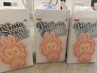 （分類：）位於 。 由 sellingmystuffffffff 提交（商品編號 1386712255，圖片 1）。簡介： 。