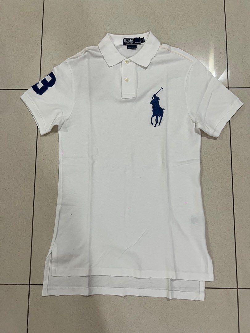 Ralph Lauren shirt size Small (Category: Tshirts & Polo Shirts ) located in Manila. Submitted by sunrt814 (Listing ID 1386648729, Image 1). Description: Ralph Lauren size small Used few times Rfs decluttering.