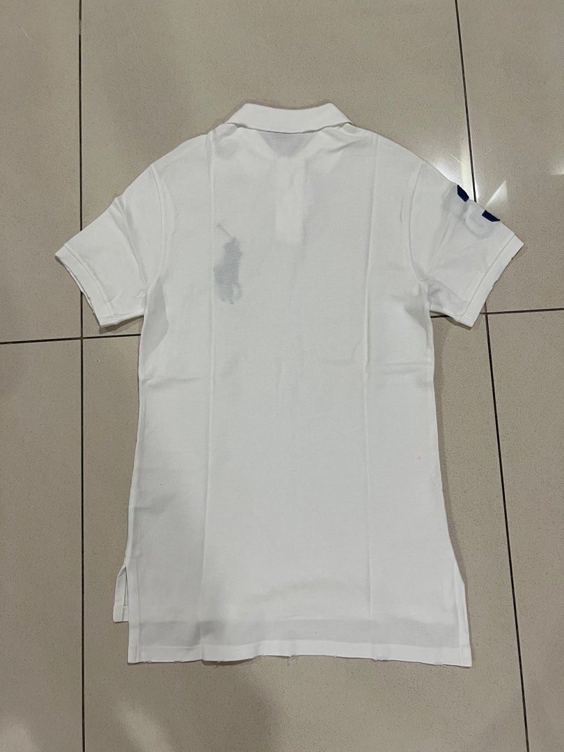 Ralph Lauren shirt size Small (Category: Tshirts & Polo Shirts ) located in Manila. Submitted by sunrt814 (Listing ID 1386648729, Image 2). Description: Ralph Lauren size small Used few times Rfs decluttering.