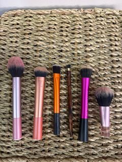 (Category: ) located in . Submitted by destashingmycloset (Listing ID 1386737243, Image 1). Description: .