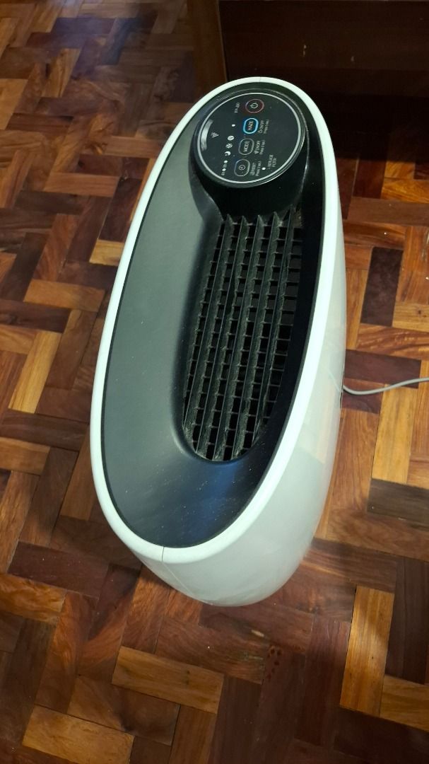 SHARP Air Purifier FP-J30E-B – Excellent Condition | Available for Pickup (Category: Air Purifiers & Dehumidifiers) located in Muntinlupa City. Submitted by varnangoel05 (Listing ID 1386604353, Image 2). Description: Huminga ng mas malinis at preskong hangin agad! Ibinebenta ang SHARP Air Purifier FP-J30E-B na nasa perpektong kondisyon. Mainam para sa mga kwarto, maliit na sala, o study area. ✅ Ganap na gumagana ✅ Malinis at compact ang disenyo ✅