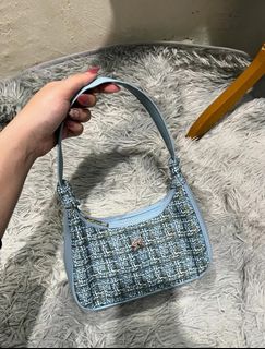 (Kategori: ) berada di . Dikirim oleh cecey.preloved (ID iklan 1386713695, Gambar 1). Deskripsi: .