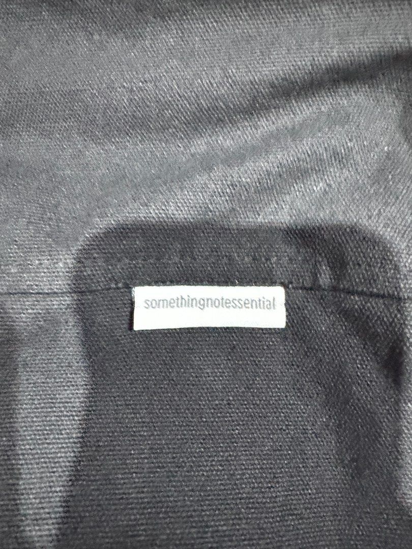 Somethingnotessential double work jacket (Category: Coats, Jackets and Outerwear) located in Kuching. Submitted by faizaizuddin15 (Listing ID 1386712593, Image 3). Description: .