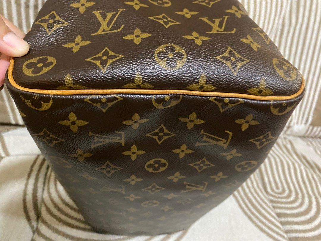 Speedy 40 with entrupy (Category: Luxury Bags & Wallets) located in Cainta. Submitted by jungkookie17 (Listing ID 1386617827, Image 2). Description: .